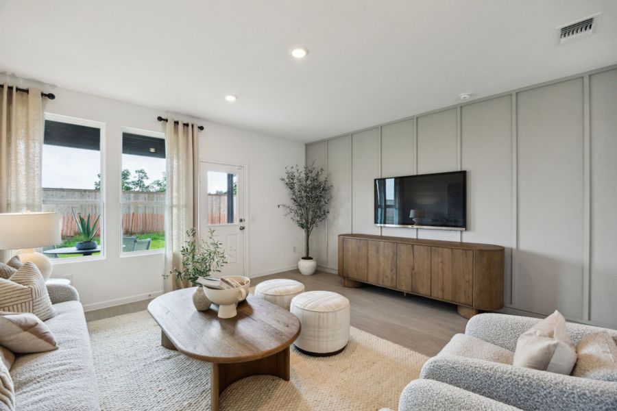 Representative furnished interior of a home built from the Eastgate by Centex in Windcress, Cove (Image 19). Representative furnished interior of a home built from the Eastgate by Centex in Windcress, Cove (Image 19).