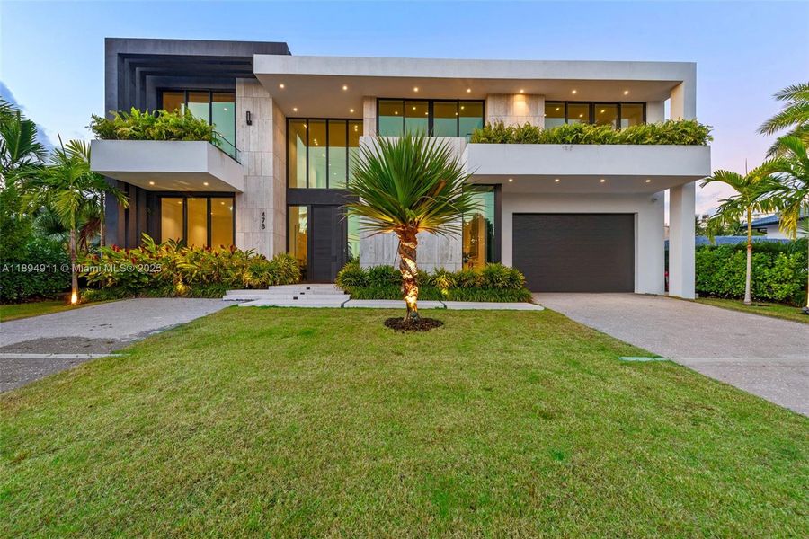 Image 88 of a home in .