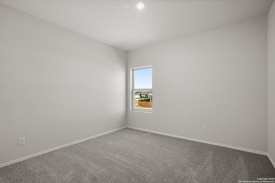 Spacious, unfurnished interior of a new home in Blue Ridge Ranch, San Antonio (Image 11). Spacious, unfurnished interior of a new home in Blue Ridge Ranch, San Antonio (Image 11).