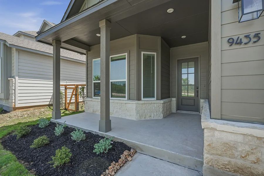 Exterior details and patio area of a home in The Crossvine, Schertz (Image 3).