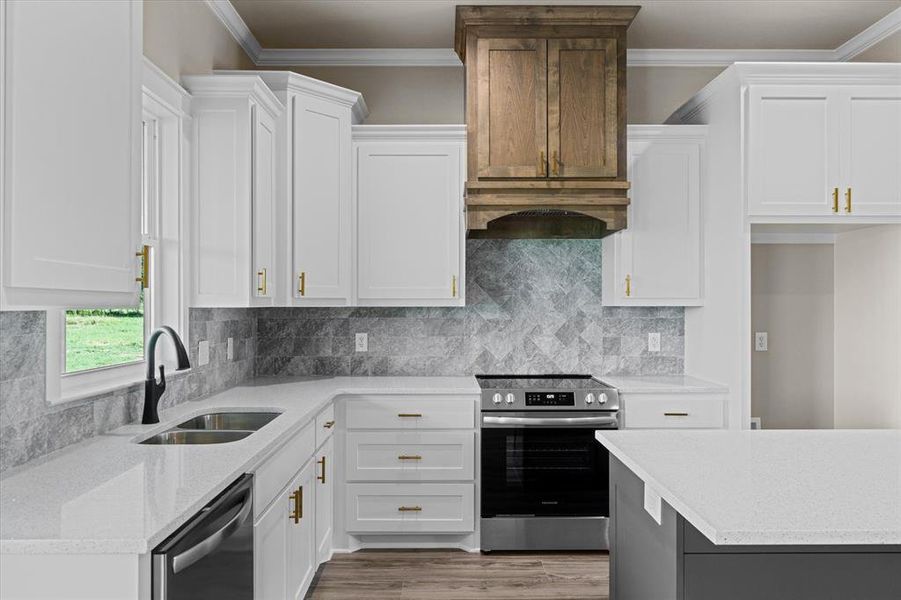 Furnished interior view inside a new home in , Van (Image 7).