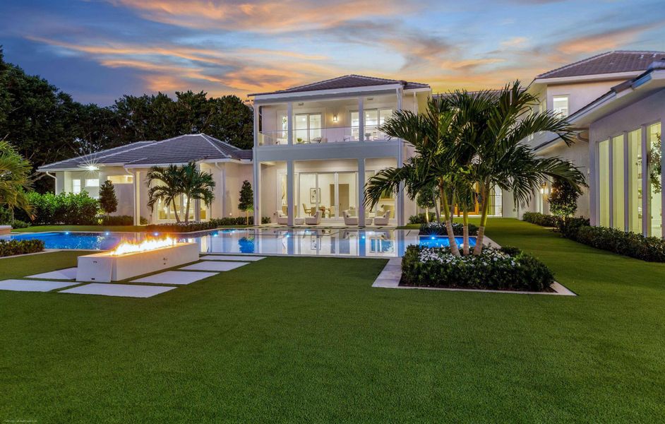 Exterior details and patio area of a home in , Wellington (Image 19).