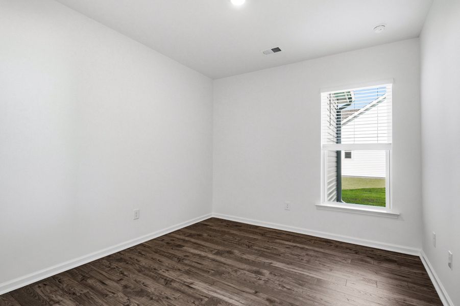 Spacious, unfurnished interior of a new home in Northbrook, Murrells Inlet (Image 22).
