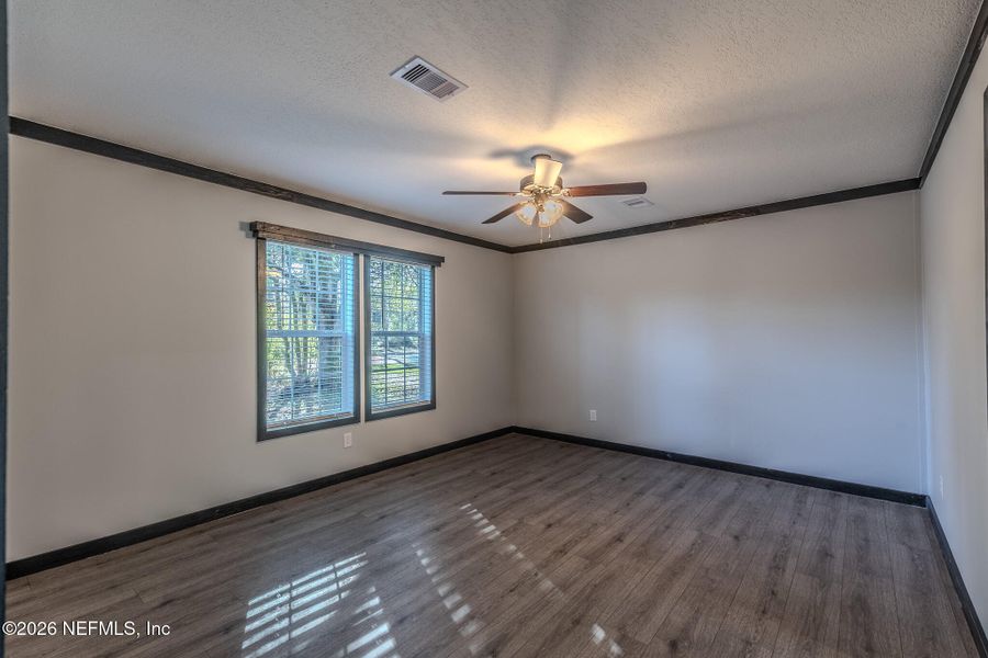 Spacious, unfurnished interior of a new home in , Callahan (Image 11).