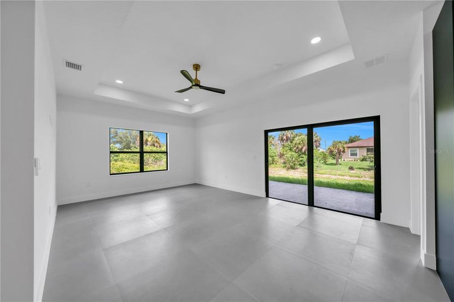 Spacious, unfurnished interior of a new home in , North Port (Image 26).