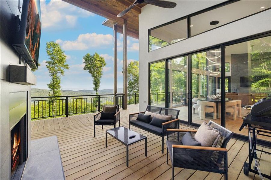 Exterior details and patio area of a home in , Blairsville (Image 2).