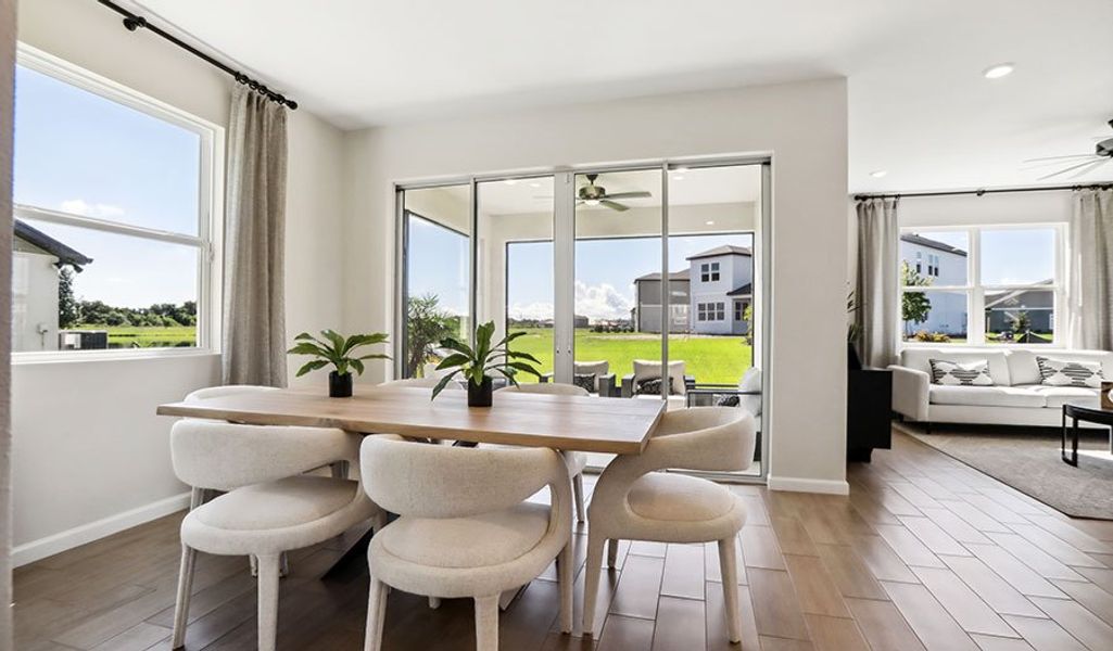 Palm-F936-Waterset Dining Room