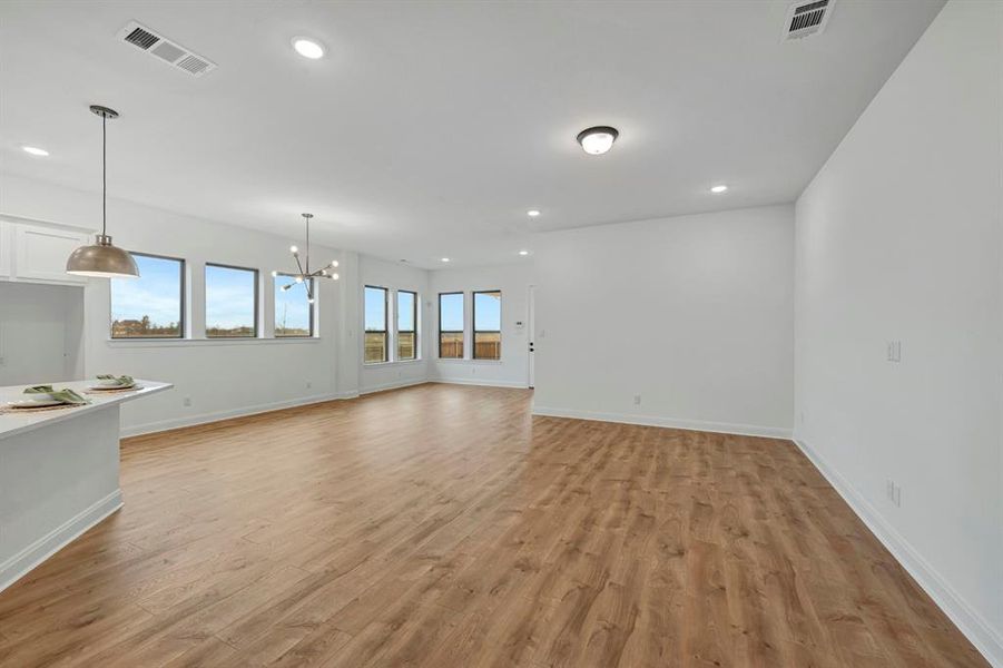 Spacious, unfurnished interior of a new home in Talia – Garden Series, Mesquite (Image 36).