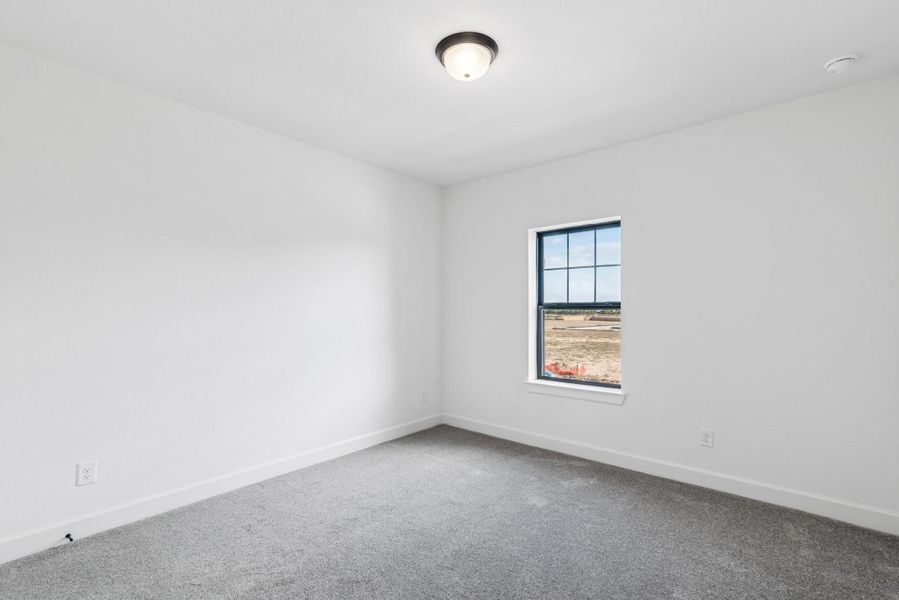 Spacious, unfurnished interior of a new home in The Meadows at Imperial Oaks, Conroe (Image 19).