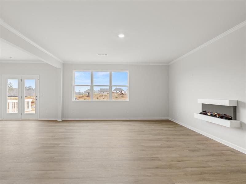 Spacious, unfurnished interior of a new home in Lost Creek, Dallas (Image 18).
