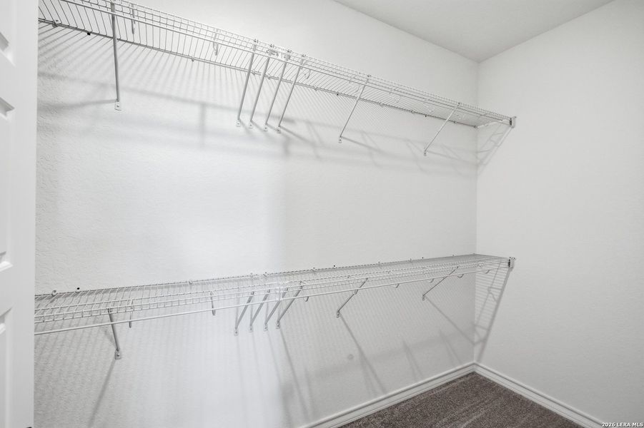 Spacious, unfurnished interior of a new home in Dove Song, Marion (Image 21).