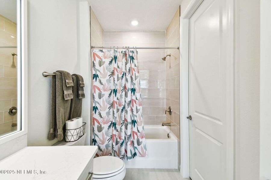 Furnished interior view inside a new home in , St. Augustine (Image 12).