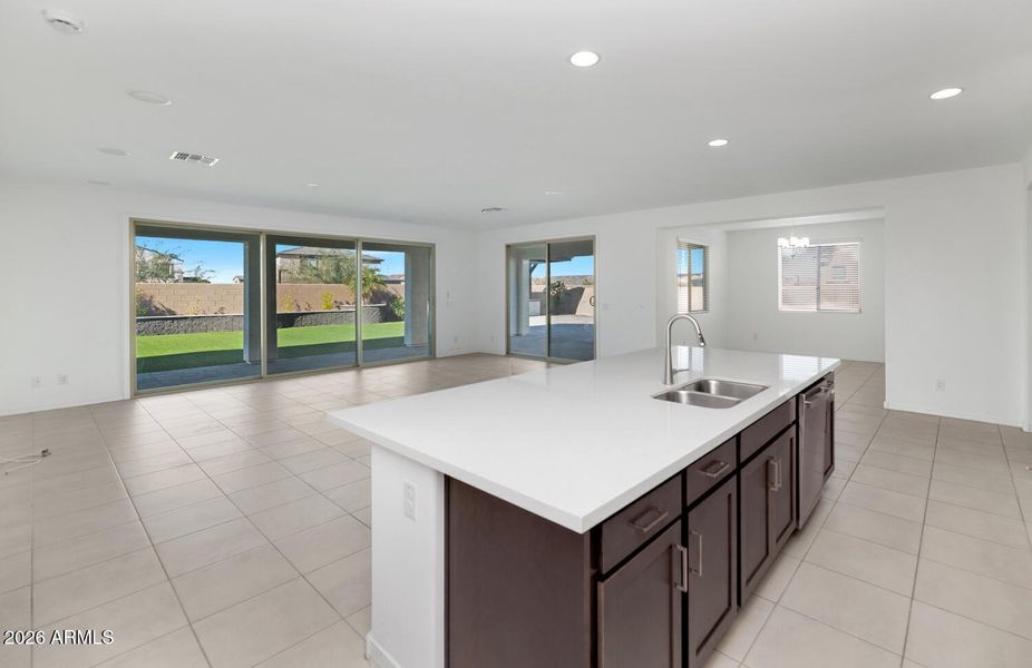 11208 S 52nd Ln-large-008-006-11208 S 52