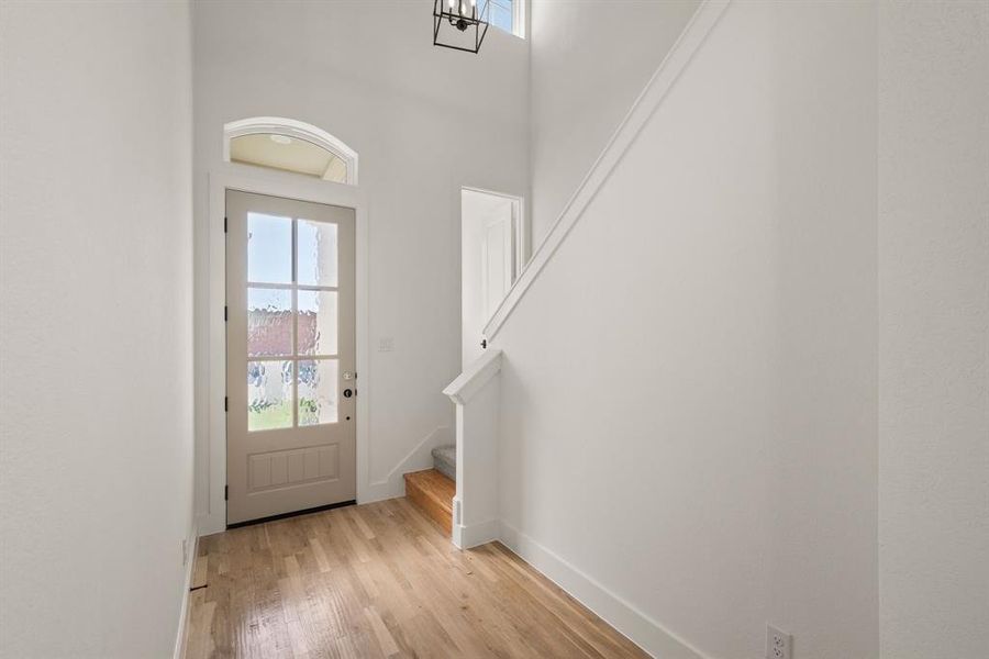 Spacious, unfurnished interior of a new home in The Resort on Eagle Mt. Lake, Fort Worth (Image 15). Spacious, unfurnished interior of a new home in The Resort on Eagle Mt. Lake, Fort Worth (Image 15).