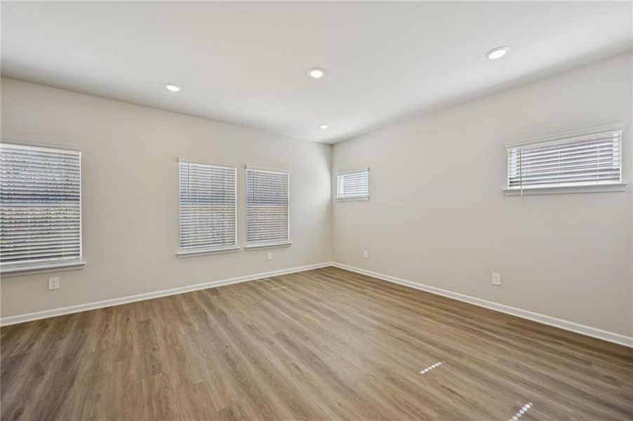 Spacious, unfurnished interior of a new home in Creekside at Oxford Park, Fairburn (Image 21).