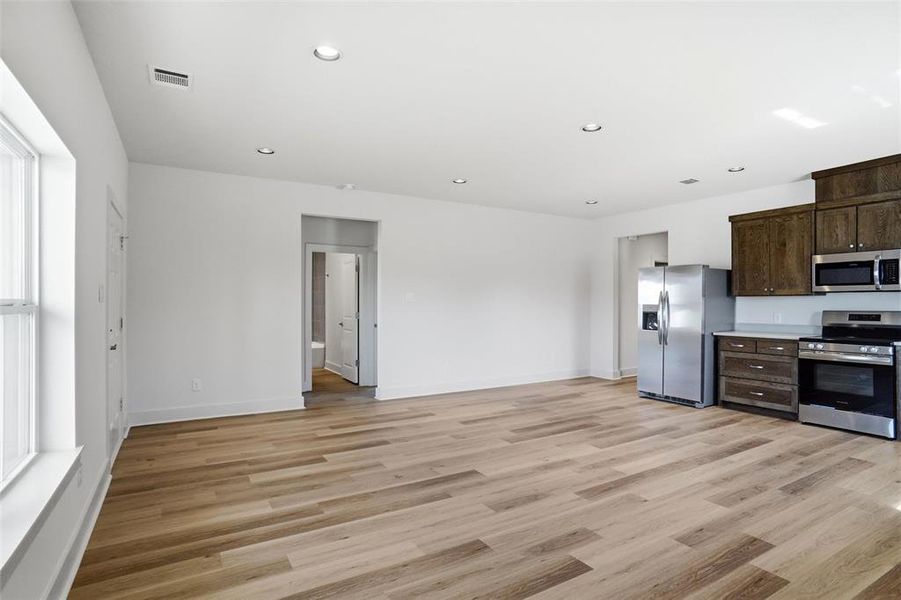 Spacious, unfurnished interior of a new home in , Sanger (Image 15). Spacious, unfurnished interior of a new home in , Sanger (Image 15).