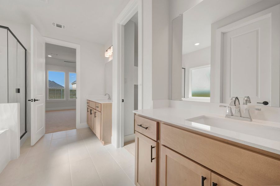 Furnished interior view inside a new home in Treeline, Justin (Image 11).