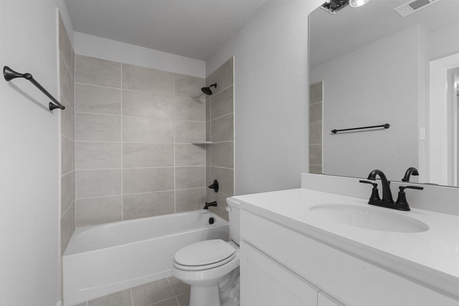 Representative furnished interior of a home built from the Sherwood by Cheldan Homes in Craftsmen's Corner, Cleburne (Image 13).