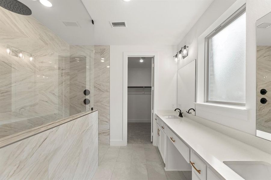 16. 4120 Seminole - Bath (2)