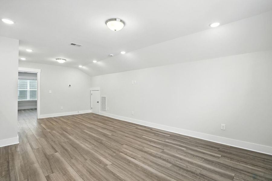 Spacious, unfurnished interior of a new home in Villas at Prestwick, Mooresville (Image 43). Spacious, unfurnished interior of a new home in Villas at Prestwick, Mooresville (Image 43).