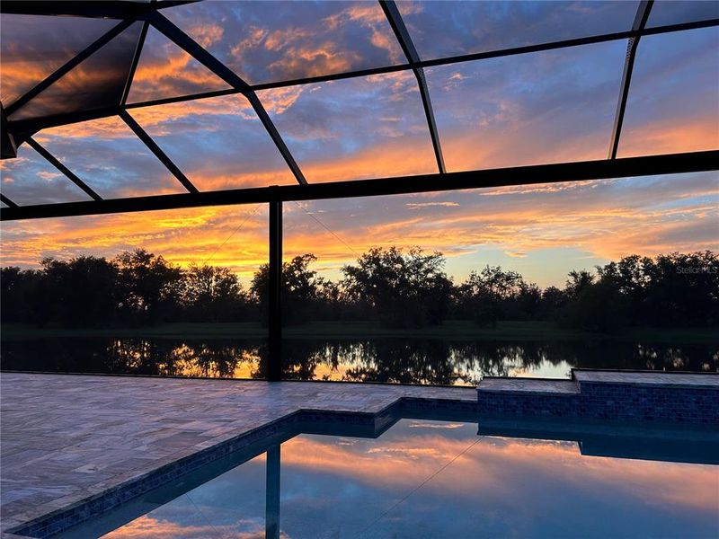 Exterior details and patio area of a home in , Bradenton (Image 30).