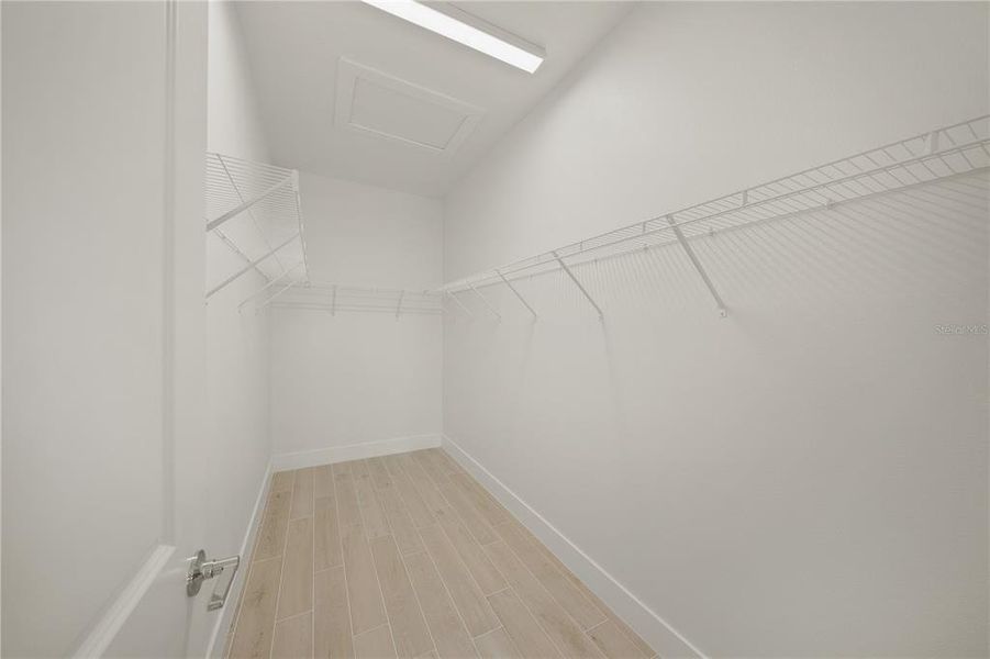 Spacious, unfurnished interior of a new home in Shellstone at Waterside, Sarasota (Image 25). Spacious, unfurnished interior of a new home in Shellstone at Waterside, Sarasota (Image 25).