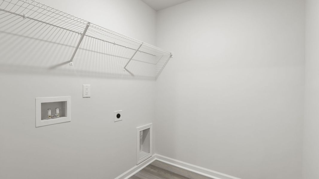 Spacious, unfurnished interior of a new home in Harrier Point, Woodruff (Image 33).