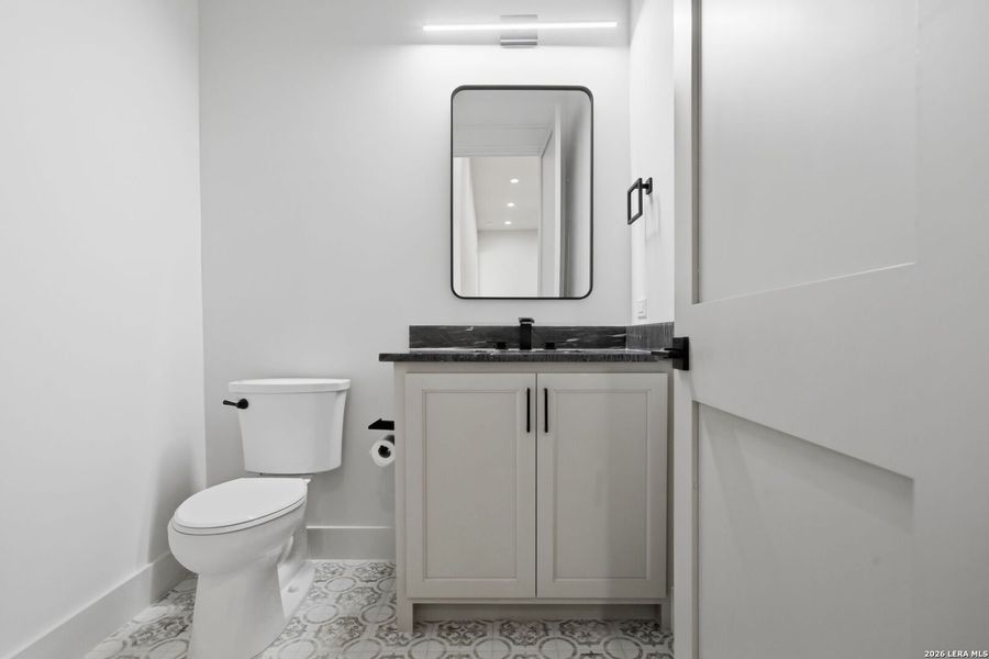Furnished interior view inside a new home in , Boerne (Image 37).
