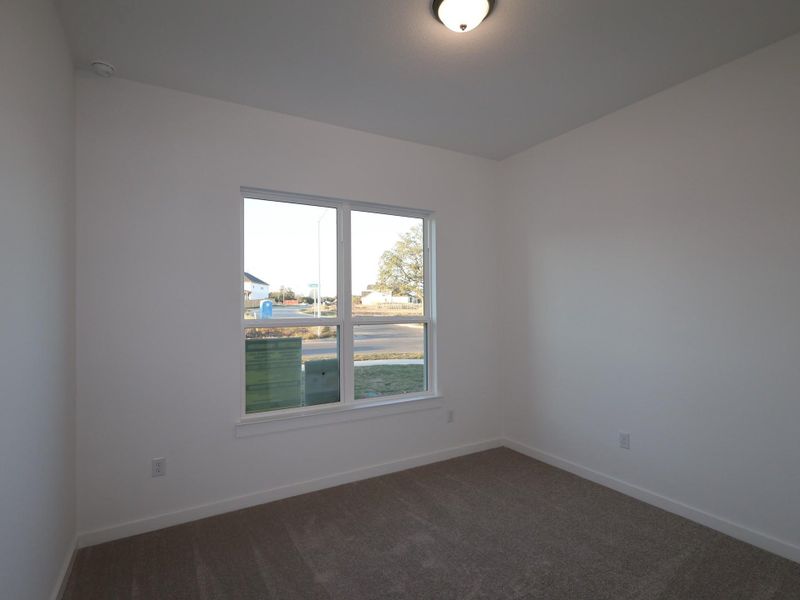 Spacious, unfurnished interior of a new home in Edgewood, Leander (Image 11).