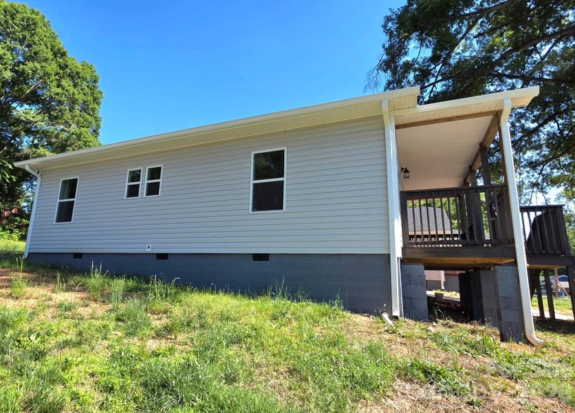 Exterior details and patio area of a home in , Statesville (Image 21).