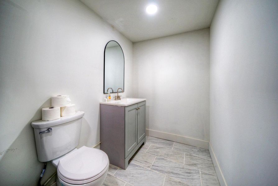 Furnished interior view inside a new home in , Elgin (Image 22).