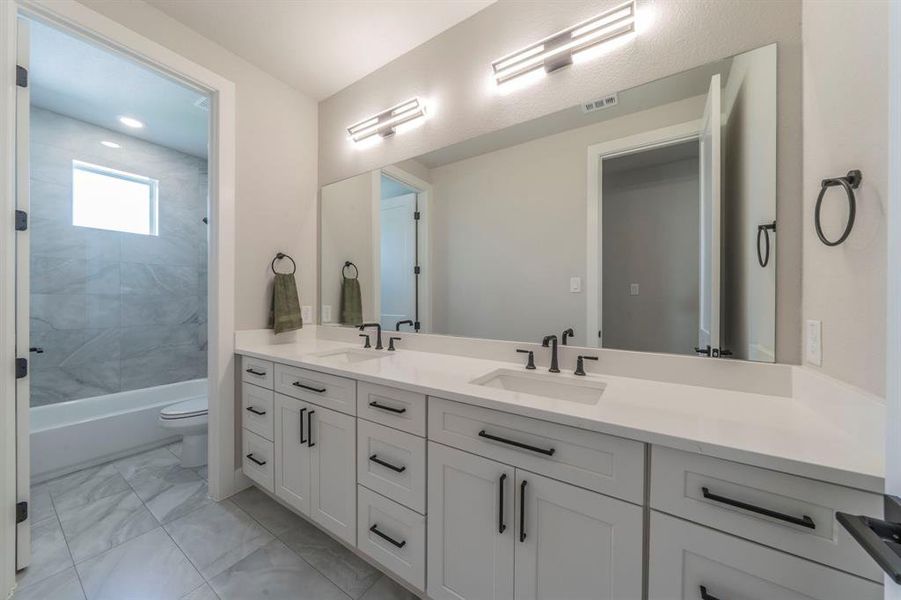 Furnished interior view inside a new home in Hidden Valley 1, Princeton (Image 19).