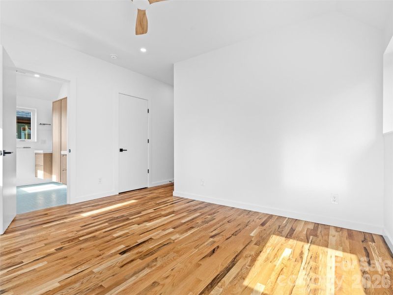 Primary suite