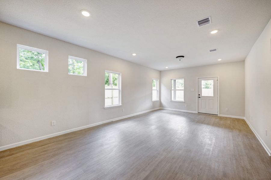 The Davenport II- Family Room