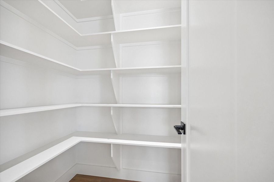 Spacious, unfurnished interior of a new home in , Houston (Image 25).