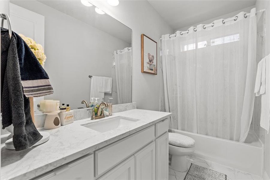 Furnished interior view inside a new home in , Corinth (Image 12).