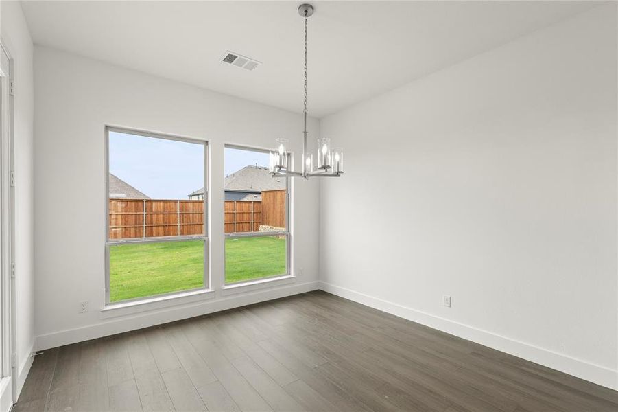 13. 991 Georgetown - Nook