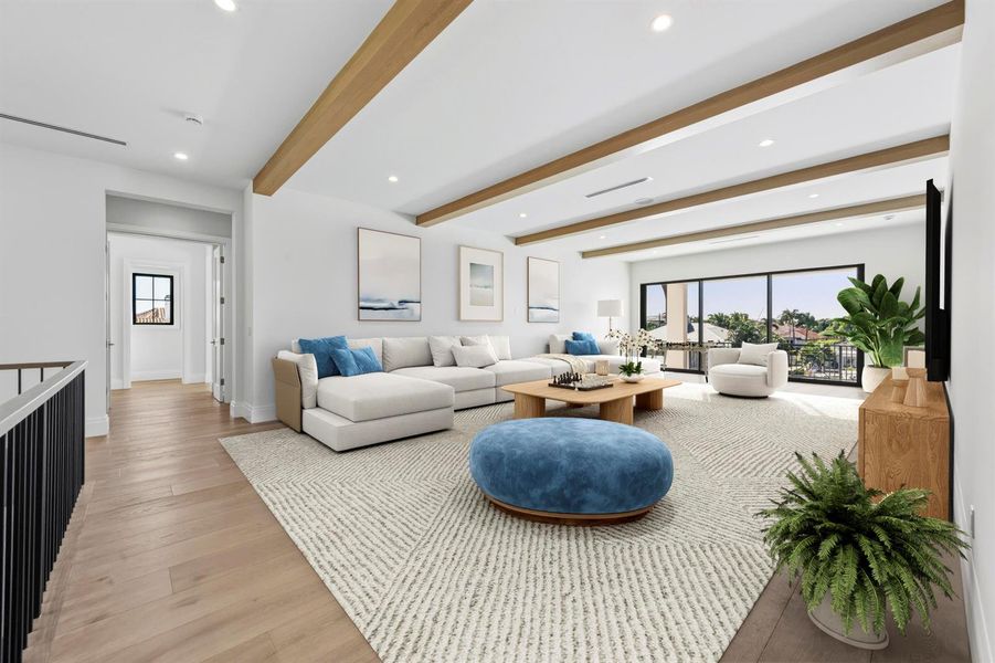 STAGED LOFT STAGED LOFT