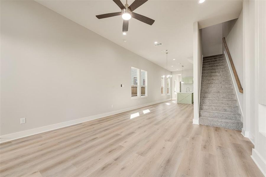 Spacious, unfurnished interior of a new home in , Dallas (Image 6).