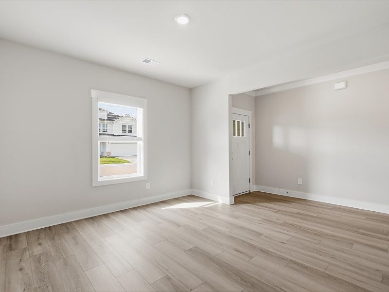 Spacious, unfurnished interior of a new home in Crossing at Abner Creek, Greer (Image 11). Spacious, unfurnished interior of a new home in Crossing at Abner Creek, Greer (Image 11).