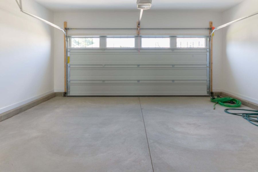 Representative unfurnished interior of a home built from the Aberdeen by Caviness & Cates Communities in Bartlett Manor, Youngsville (Image 206).