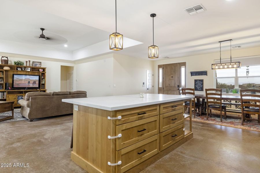 12566 N Howie Wy Florence - 270