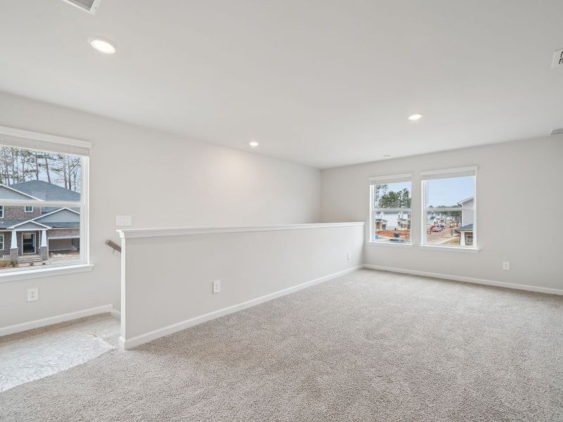 Spacious, unfurnished interior of a new home in Hemingway - Reserve Series, Cumming (Image 17).