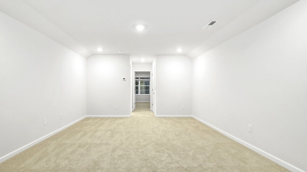 Spacious, unfurnished interior of a new home in The Villas at Kinsley, Jamestown (Image 14).