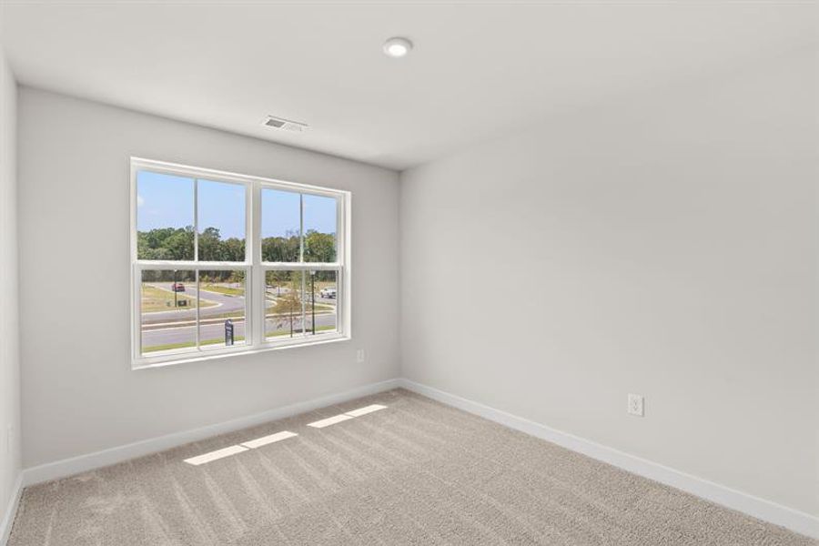 Spacious, unfurnished interior of a new home in Hope Pointe Townhomes, North Myrtle Beach (Image 16).