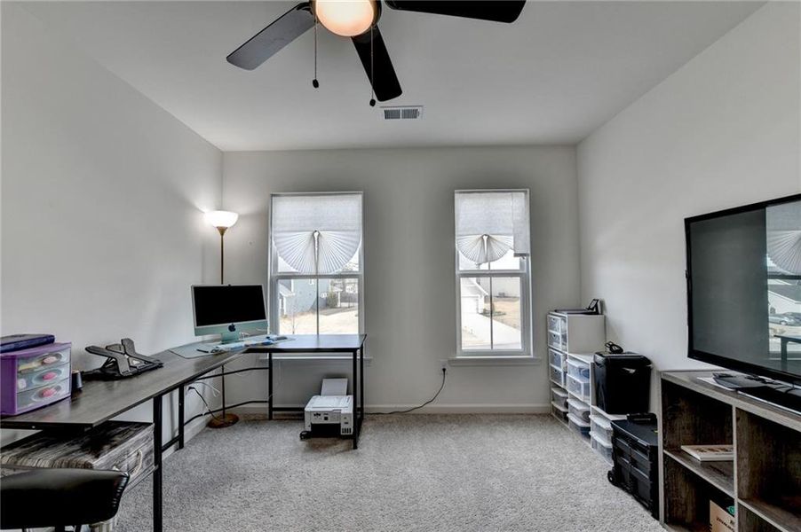 Furnished interior view inside a new home in Sweetbay Farm, Lawrenceville (Image 38).