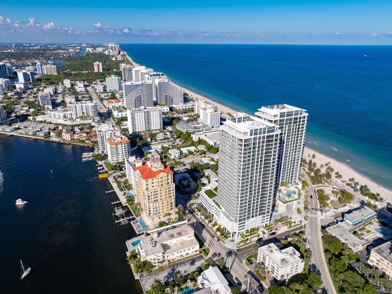 Condo located in Fort Lauderdale, FL showcasing its design and architecture (Image 4).