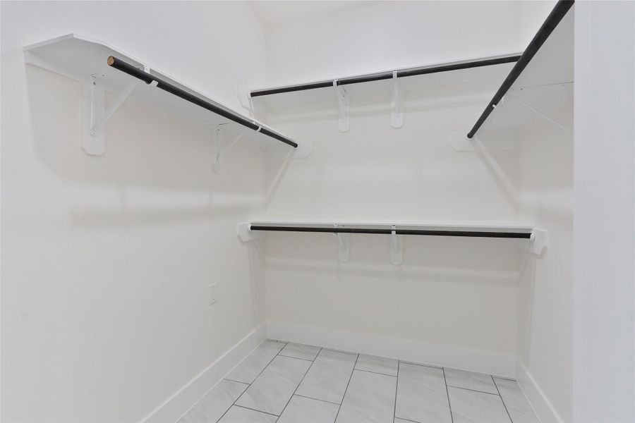 Spacious, unfurnished interior of a new home in , Prairie View (Image 17).