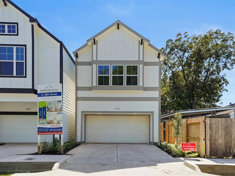 The beautiful exterior of the Bordeaux floor plan (Sample photos of a completed Bordeaux floor plan. The image may feature alternative selections and/or upgrades.)