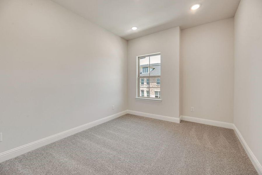 Spacious, unfurnished interior of a new home in Bayside, Rowlett (Image 18).